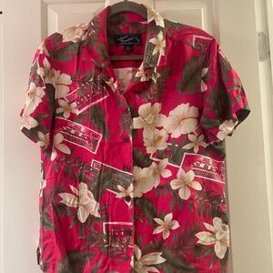 Island Traders Women’s Hot Pink Floral Button Down Large